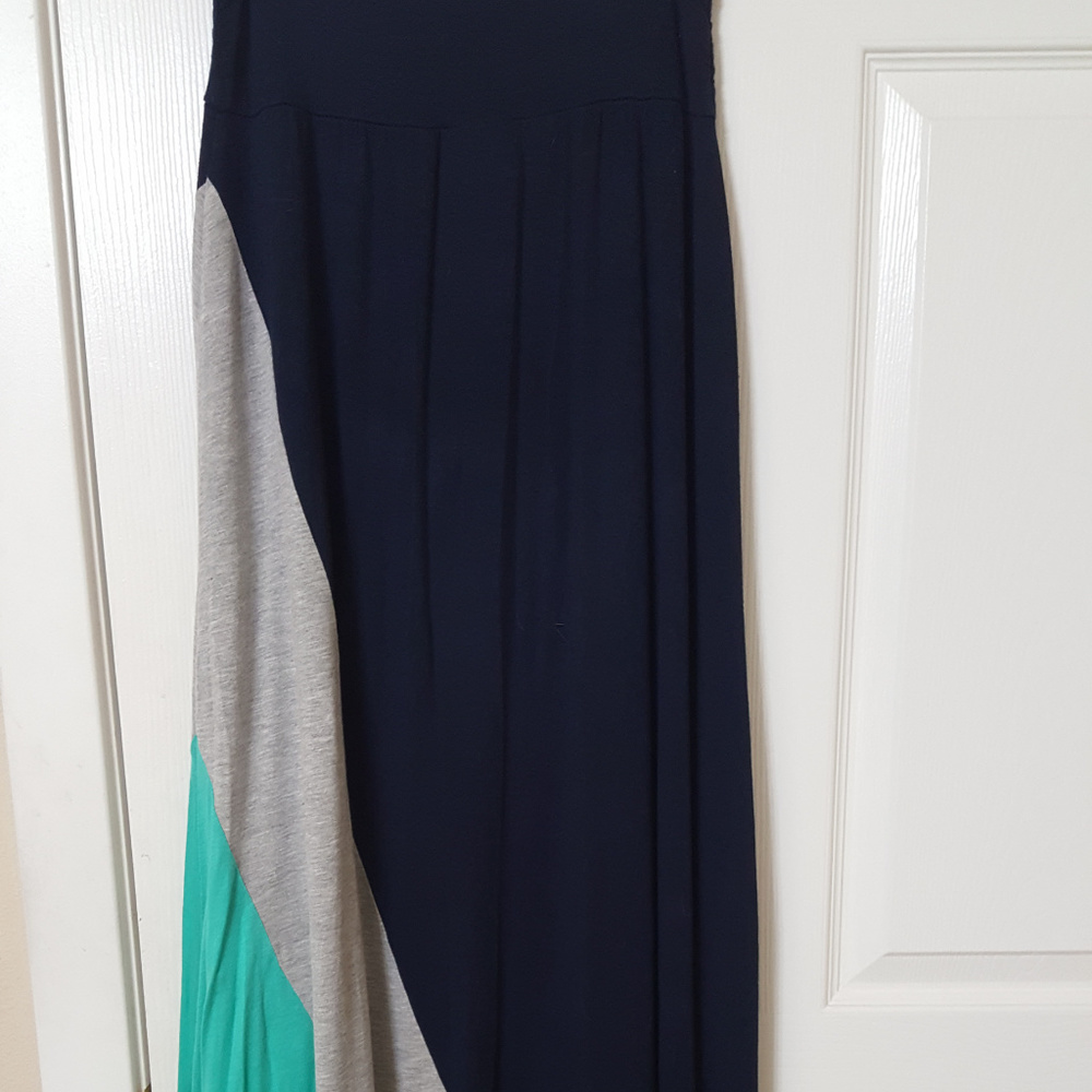 ⬇️PRICE DROP⬇️ Bobeaux Tri-Color Maxi Skirt